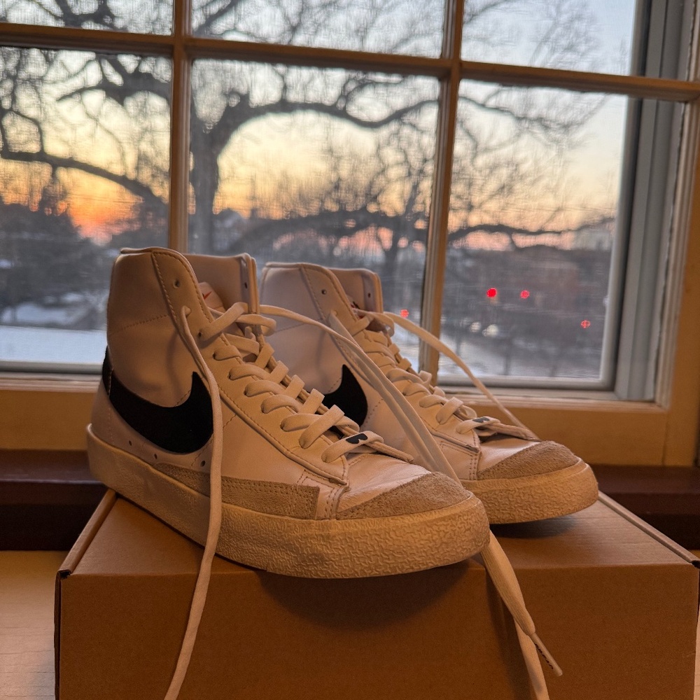 Nike Blazer Mid 77 Women's